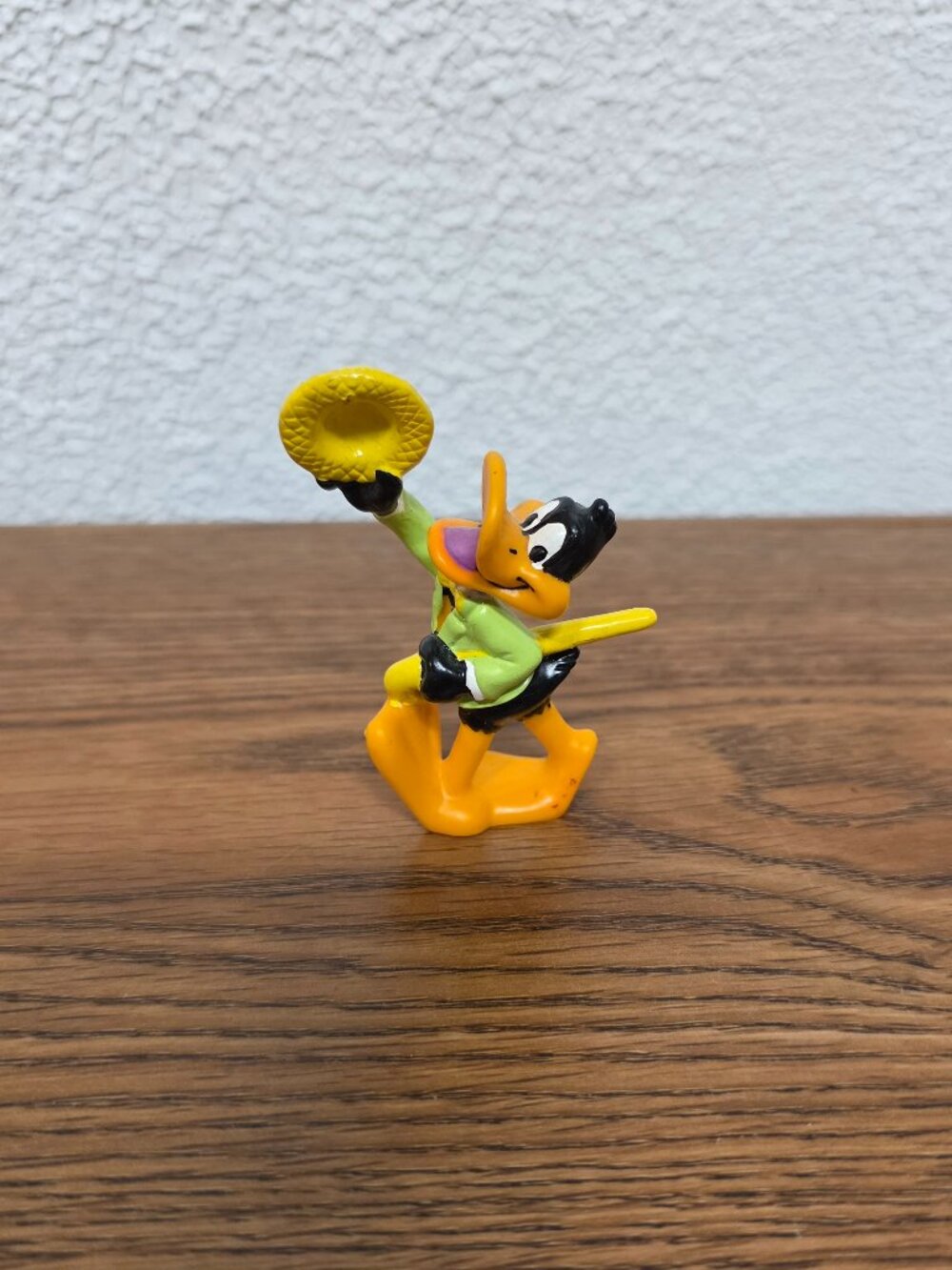 Vintage 1990 Looney Tunes 3" Broadway Daffy with Hat PVC by Applause